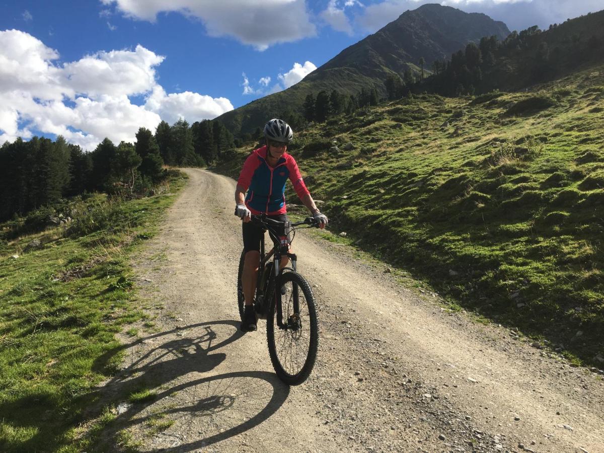 Apart Dorfbaeck Kaunertal Luaran gambar