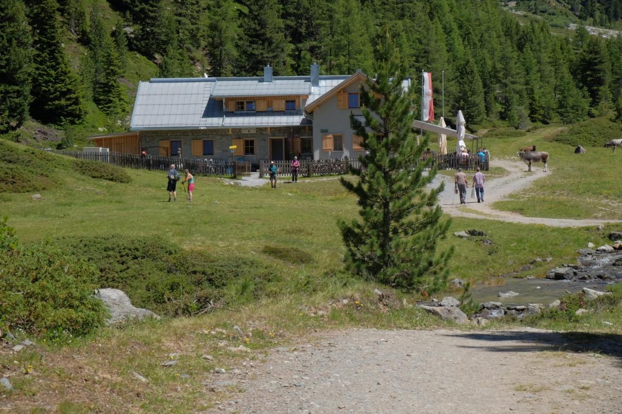 Apart Dorfbaeck Kaunertal Luaran gambar