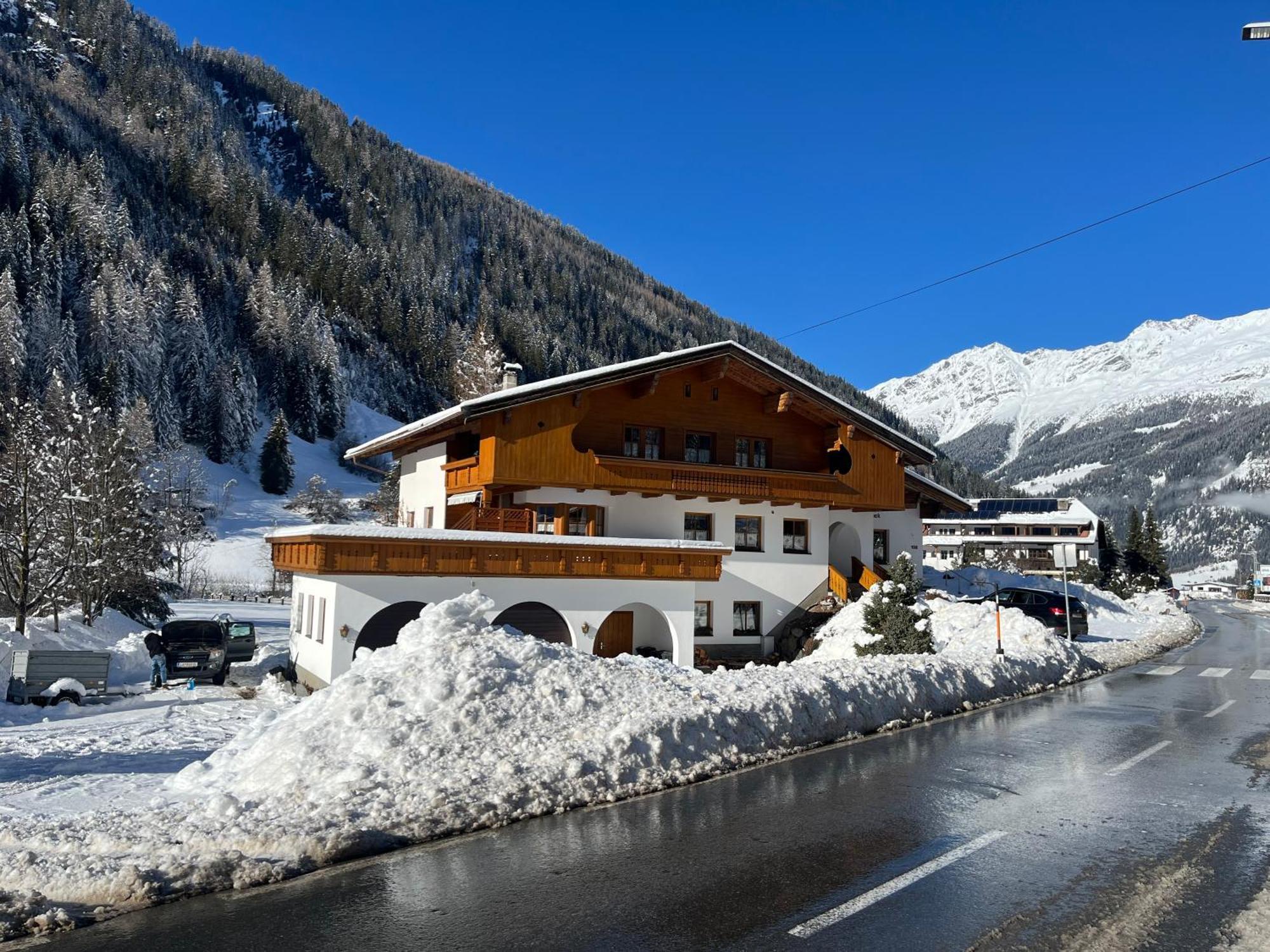 Apart Dorfbaeck Kaunertal Luaran gambar